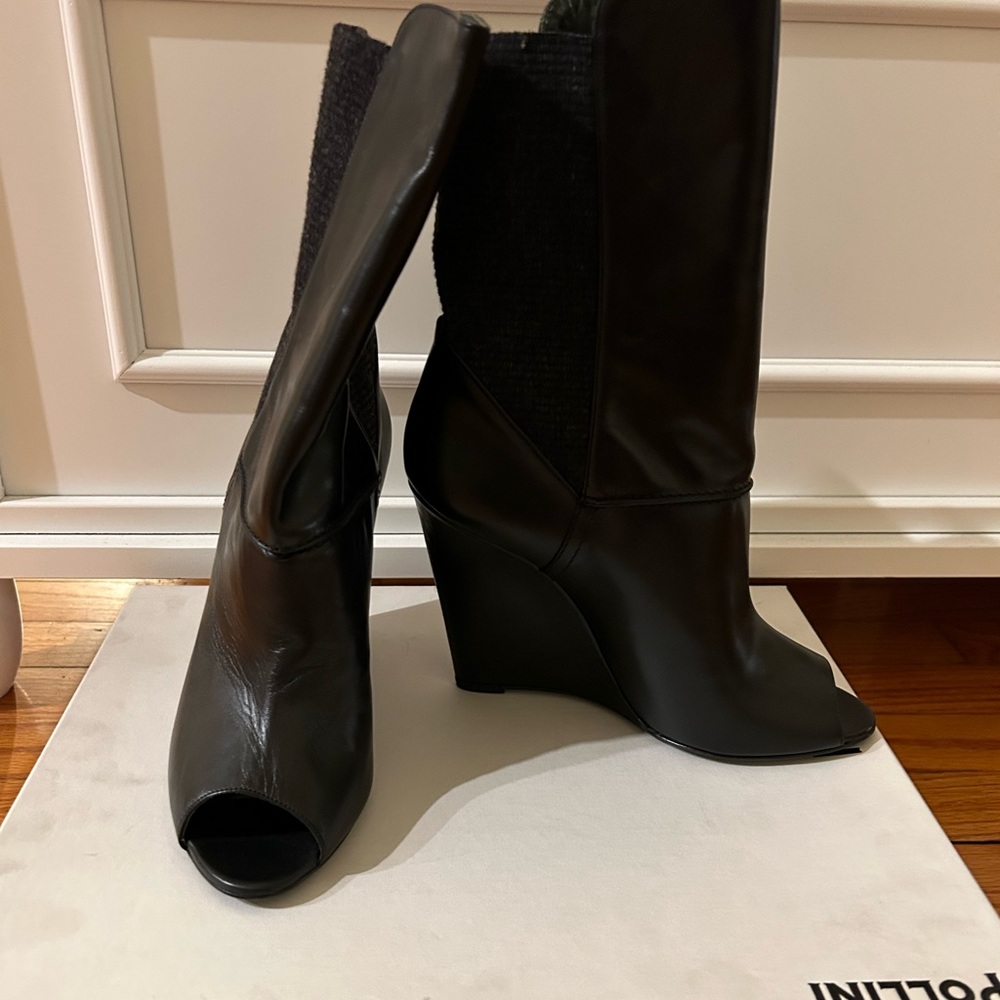 Pollini peep Toe Booties